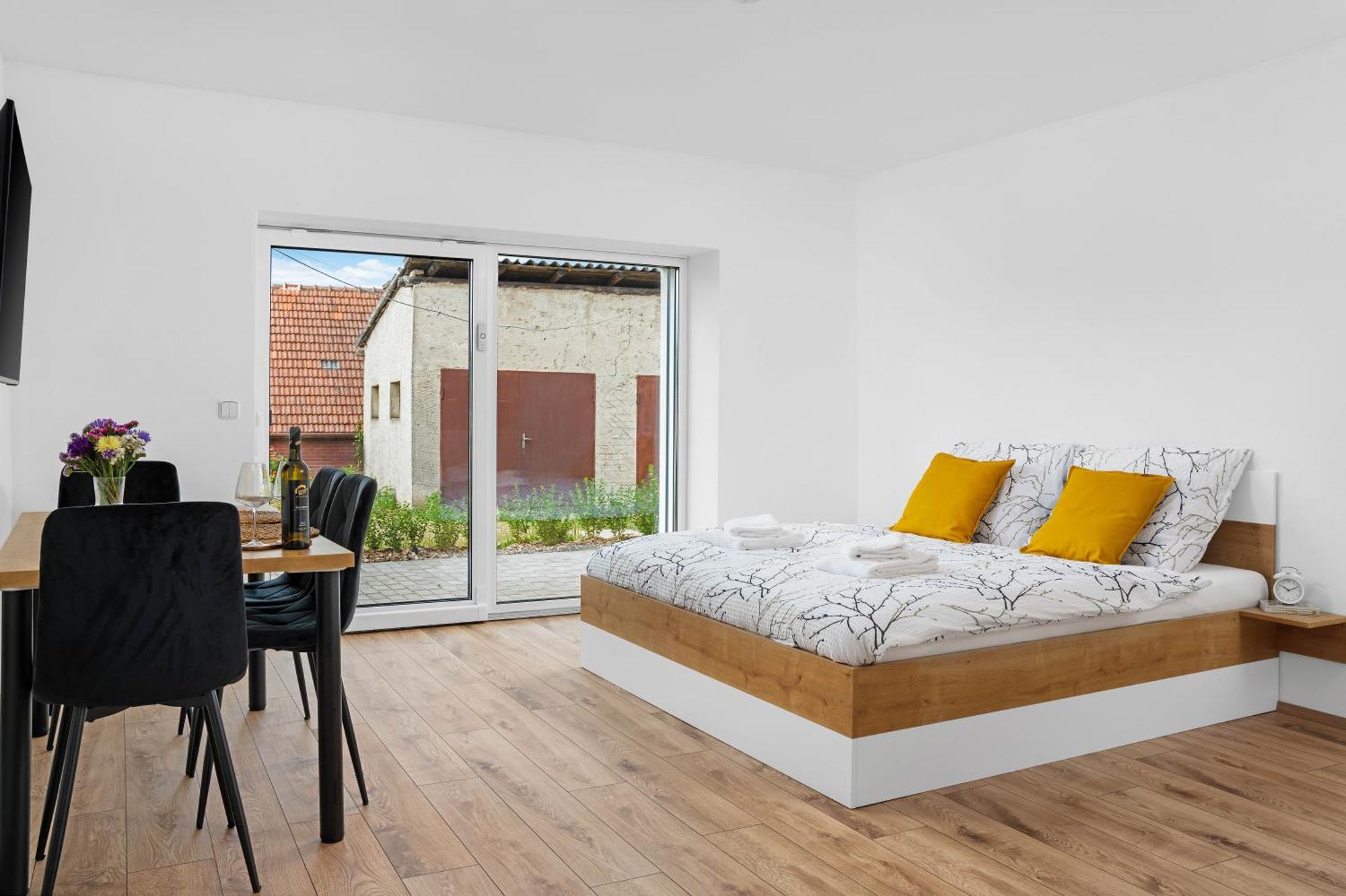 Apartmany Stastny Sklep Valtice Buitenkant foto